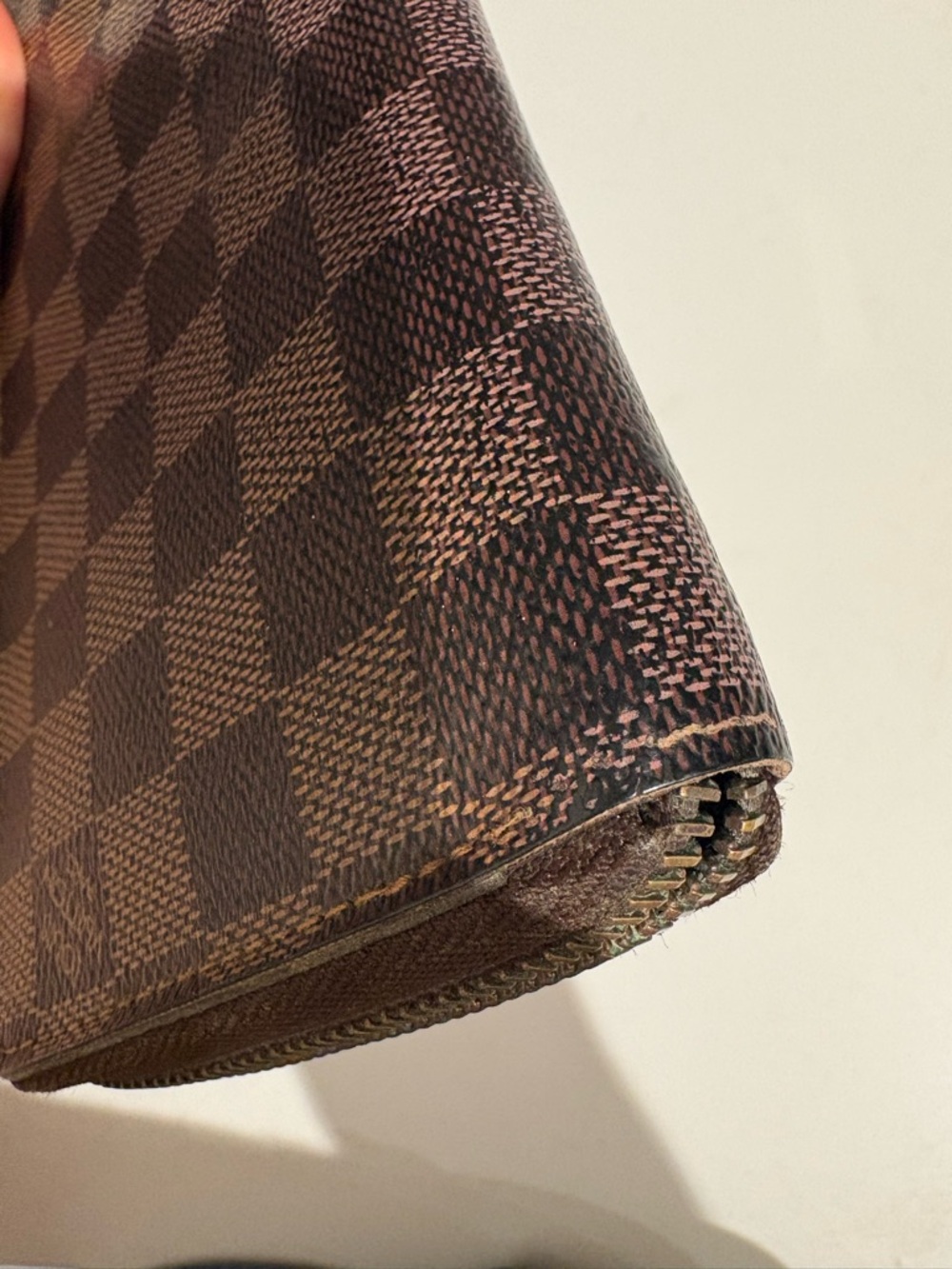 Louis Vuitton
Damier Ebene Pattern Coated Canvas - Picture 6 of 14